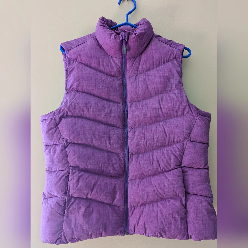 Vest - Picture 1 of 4